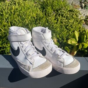 Nike Blazers - White and Black - Kids Size 11c